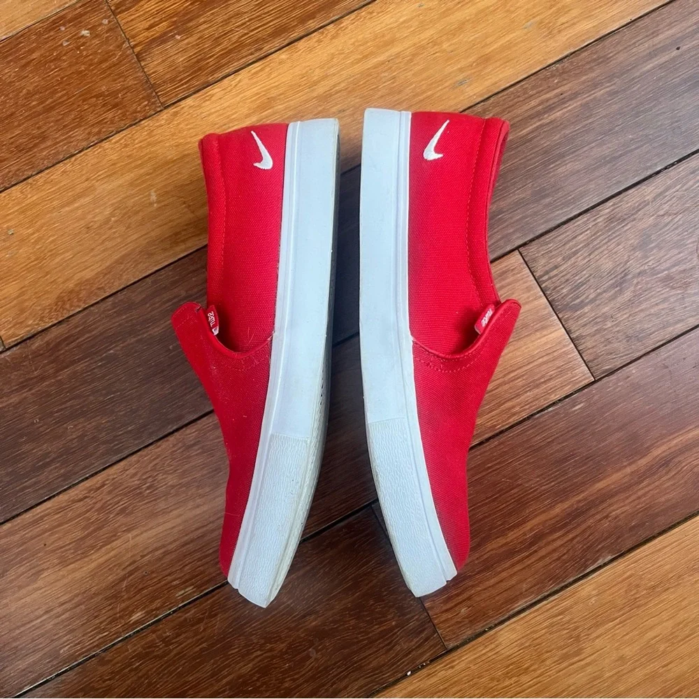Nike Court Royale AC Slip-On Shoes in University Red Size 7.5 - Picture 8 of 10